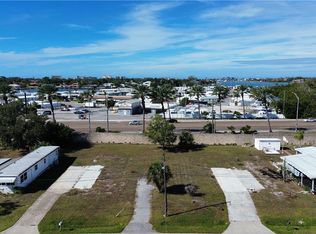 13-14 Fifteen Erskine Dr, Venice, FL 34285