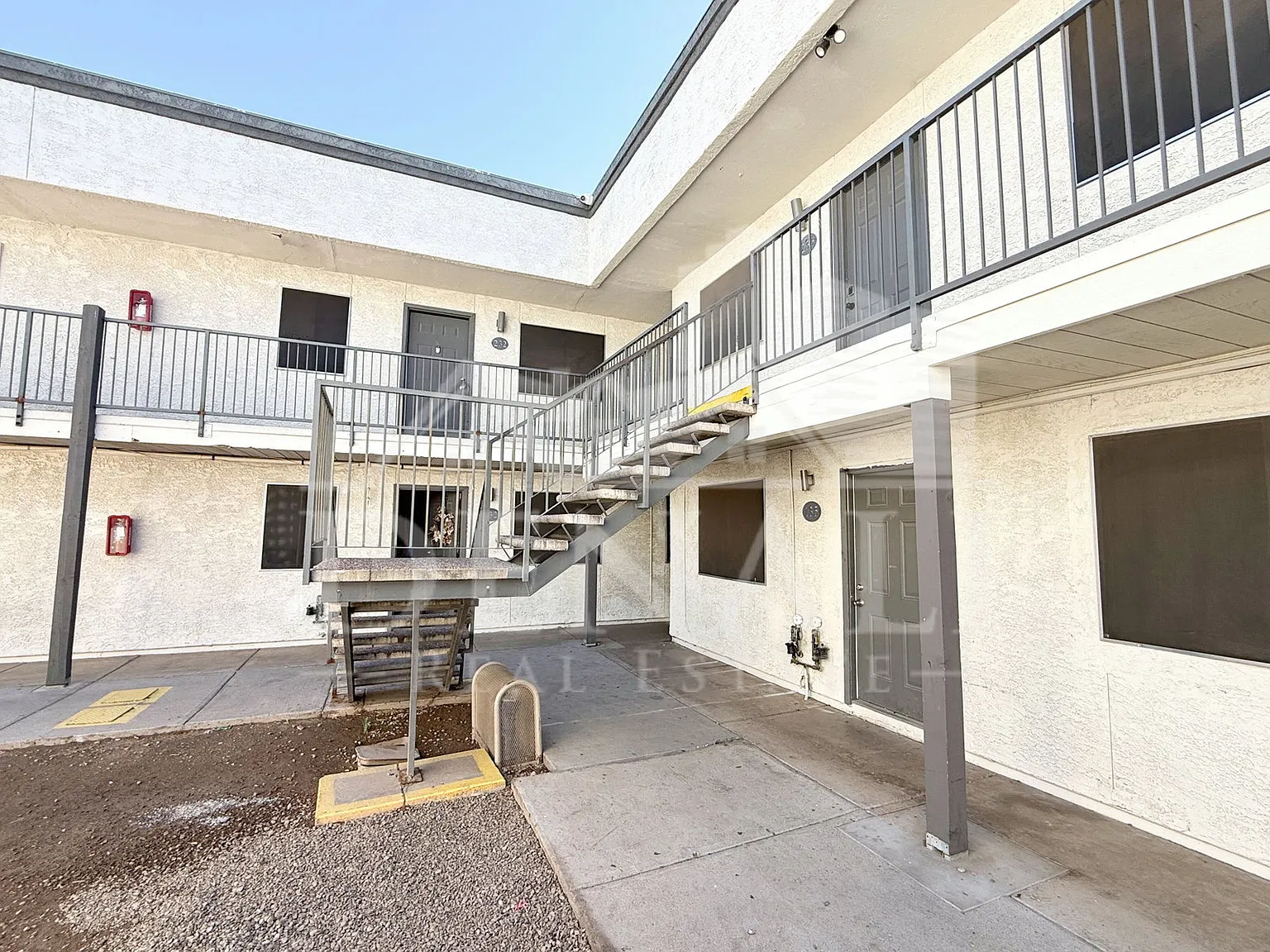 2 bed, 2.0 bath, 836 sqft, $1,095 — Photo 3