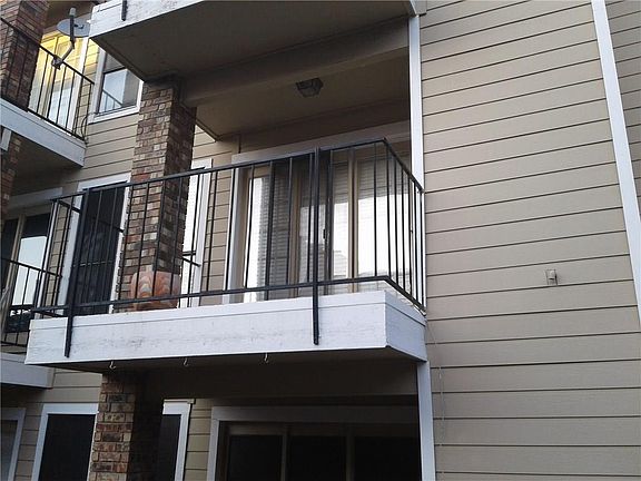 3rd image of 1513 E Interstate 30 APT 228
