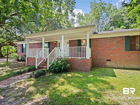 3rd image of 35275 Jerkins Ln E