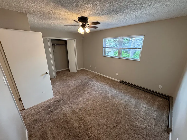 204 E Center St #8 — Photo 12