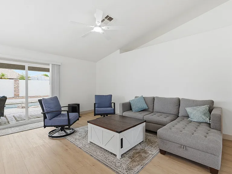 3514 E Murrieta Rd — Photo 9