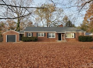 106 31st Ave NW, Hickory, NC 28601