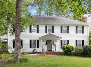 3905 Cresthill Rd, Chester, VA 23831