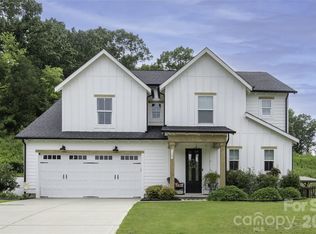123 Country Lake Dr, Mooresville, NC 28115