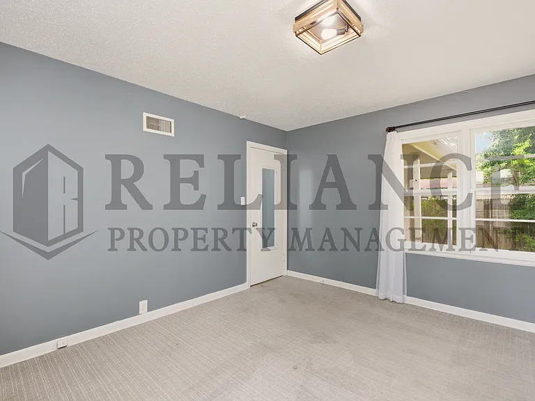 1458 N Old Manor Rd — Photo 23