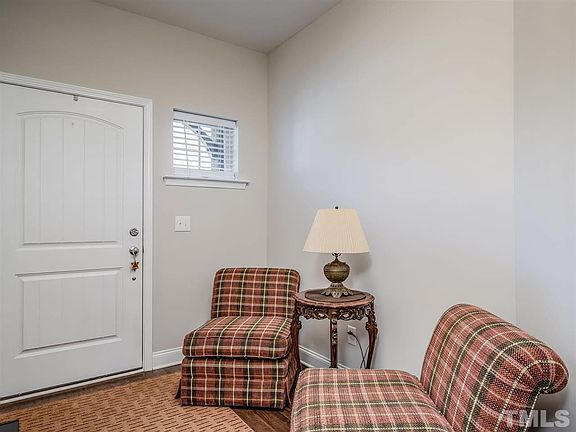 3rd image of 310 Rubrum Dr