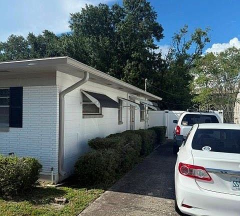 2nd image of 3809 W HORATIO STREET