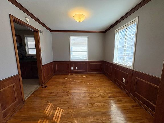 5th image of 4208 Vann Ave