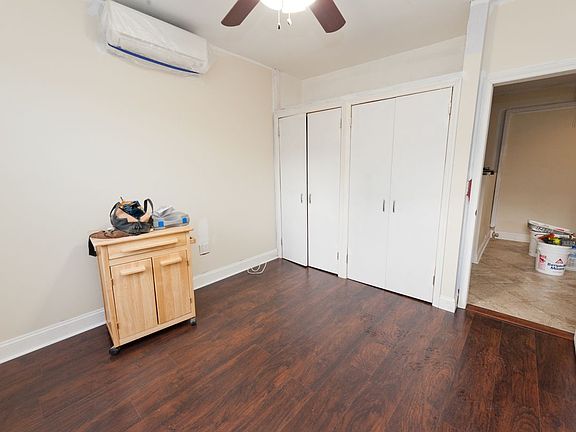 5th image of 2311 28th Ave APT 2R