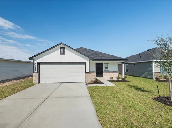 1241 Point Lookout Dr, Dayton, TX 77535