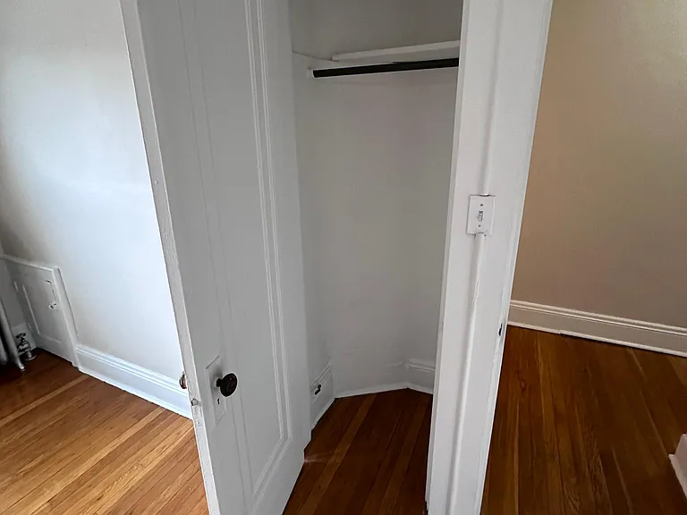 Closet Bedroom 2