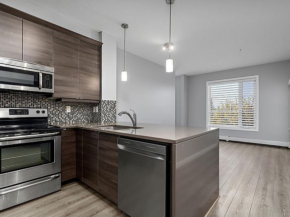 4th image of 2590 Anderson Way SW #311
