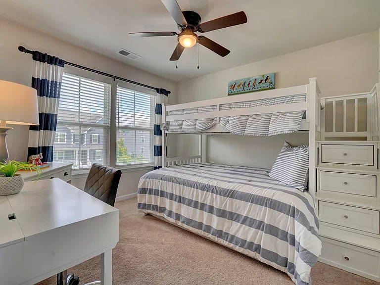 800 Corcormant Ln — Photo 28