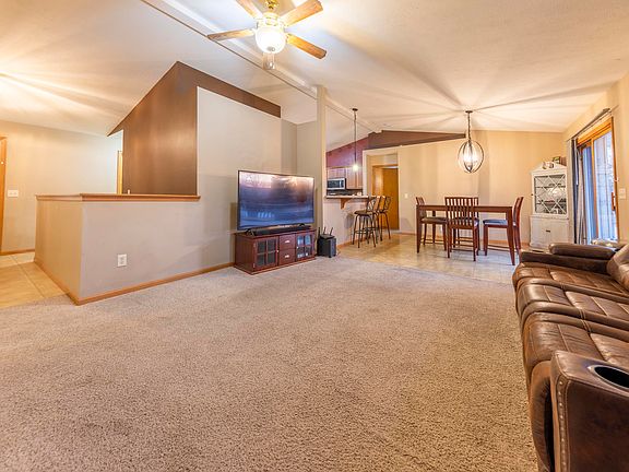 5th image of 4639 Parkwood Dr