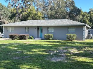 85 N Sheltering Oaks Dr, Inverness, FL 34453