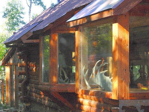5th image of 433 Woods Rd