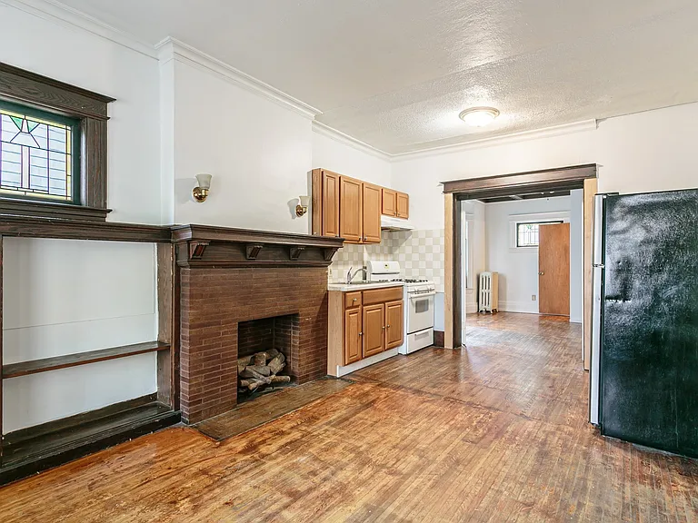 336 S Goodman St #1 — Photo 1