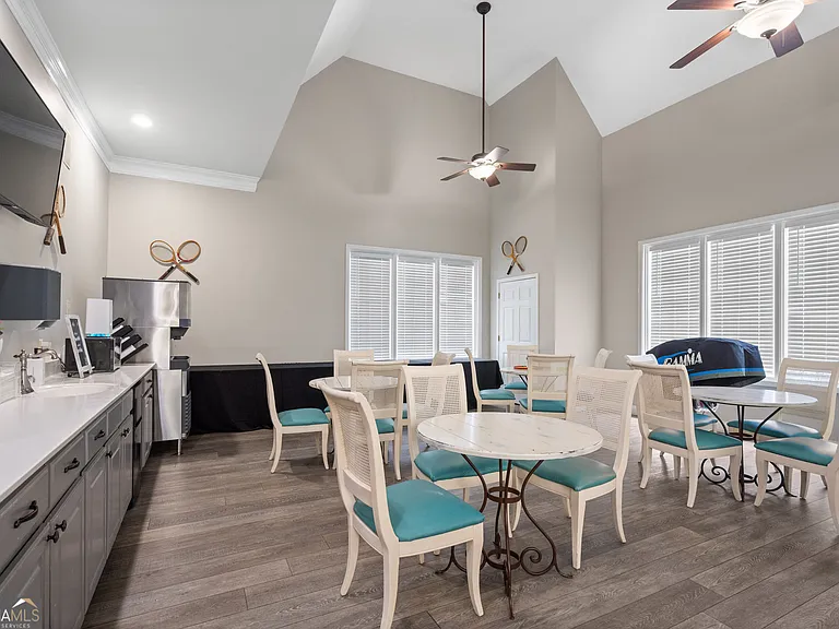 2045 Kent Ct — Photo 93