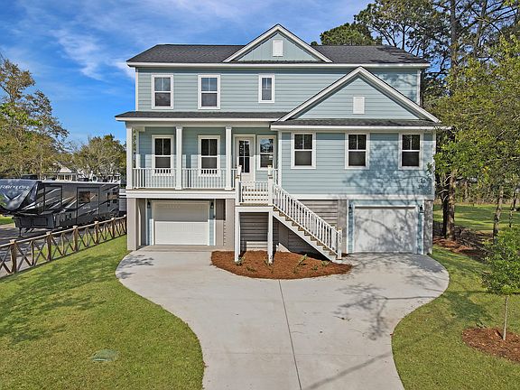 Topsail Exterior