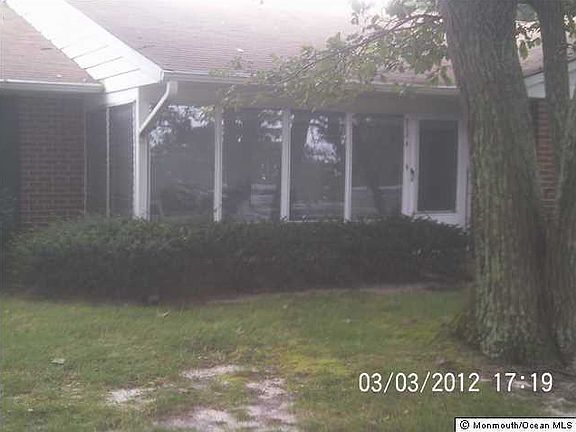 4th image of 912 Dumbarton Drive #A
