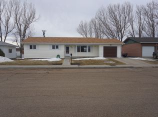 119 Crescent Dr, Wolf Point, MT 59201