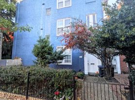 519 Independence Ave SE, Washington, DC