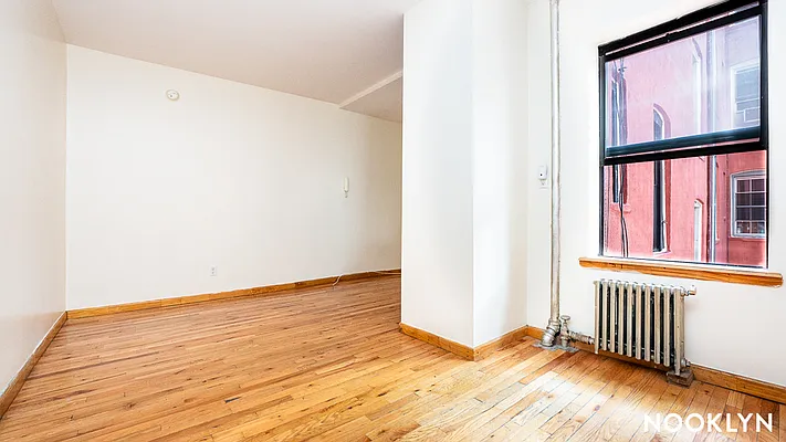 Rented by Nooklyn NYC LLC | media 27
