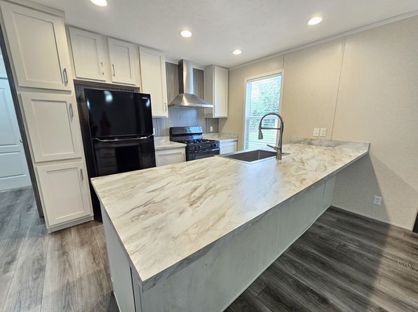 258 Spruce Ave