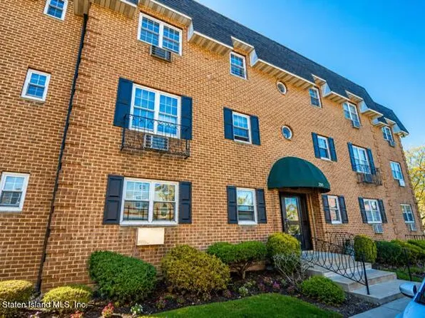 390 Maryland Ave APT 2A, Staten Island, NY 10305
