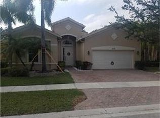 4439 W Whitewater Ave, Weston, FL 33332