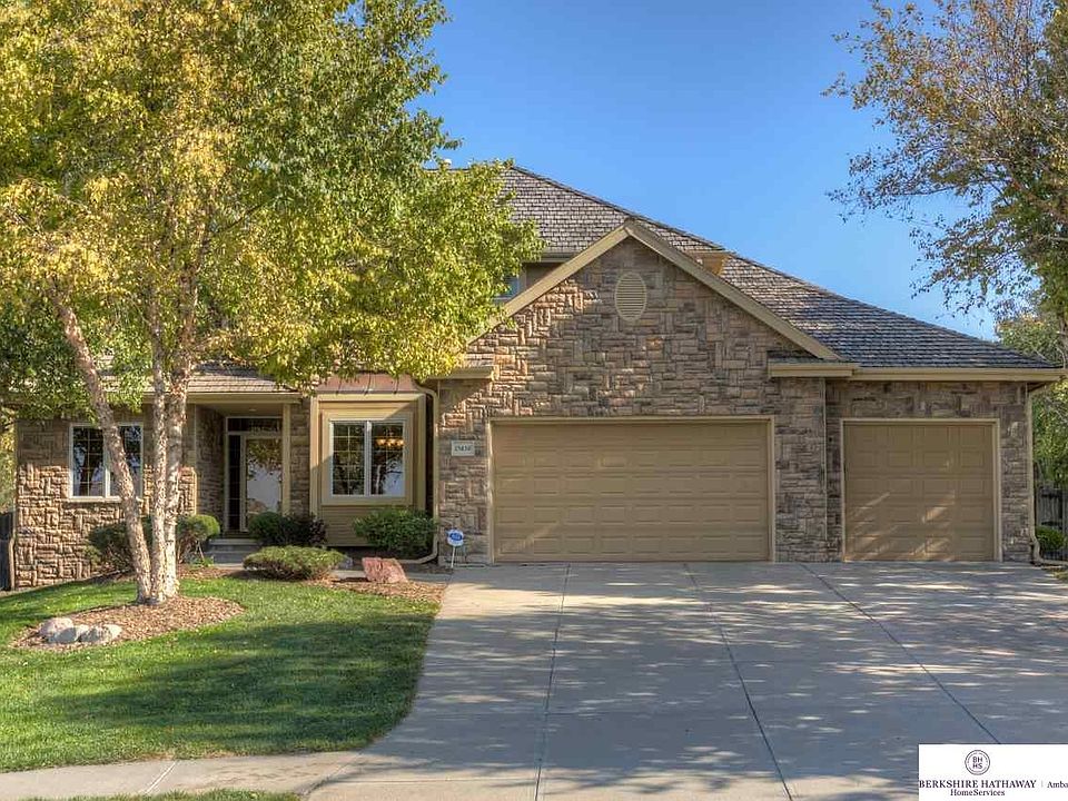 1st image of 15650 Grant Cir