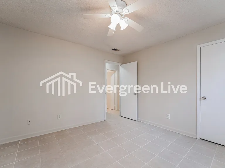 5355 Bleckley Ct — Photo 6
