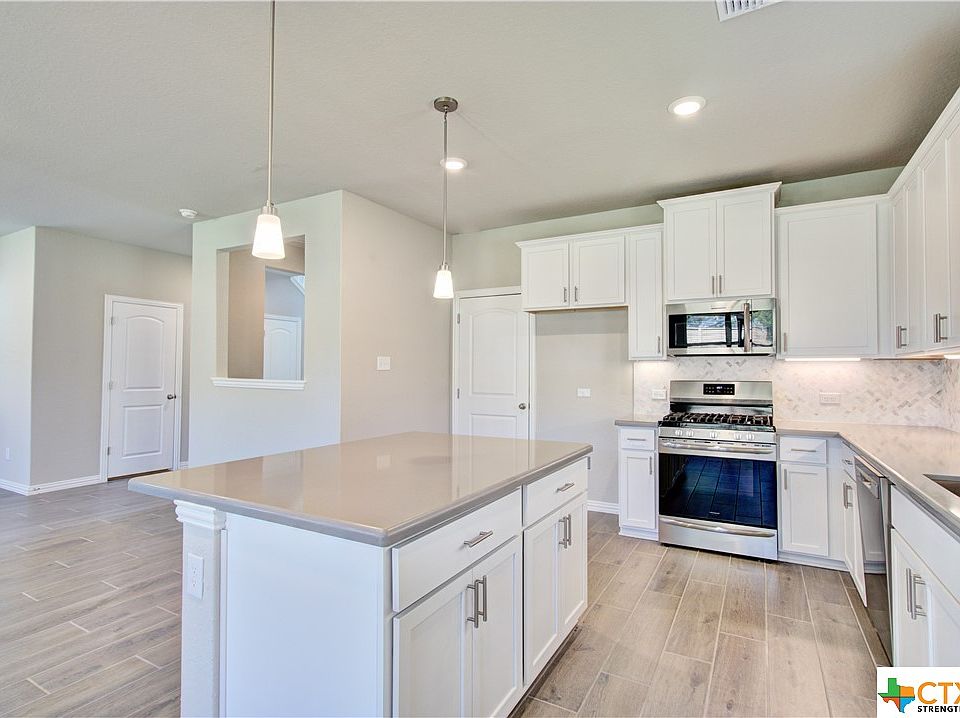 1st image of 2066 Flametree Ave