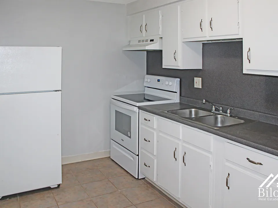 Hillside Terrace Apartments