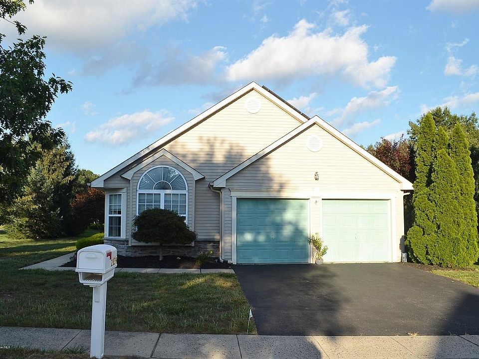 1st image of 2839 Danbury Ln