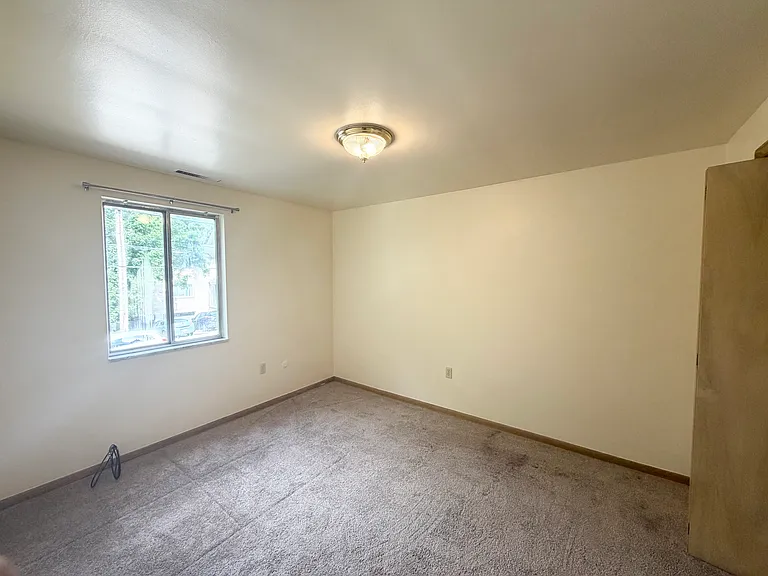 242 Noble Ave #105 — Photo 14