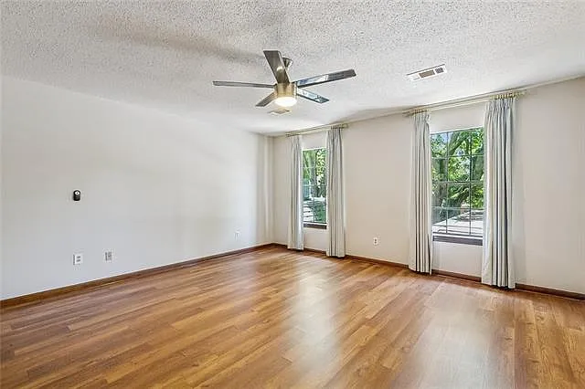 21 Carriage Ln — Photo 6