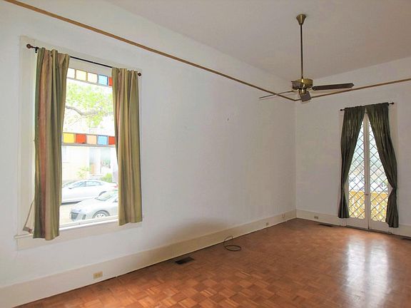 2nd image of 303 Beauregard St