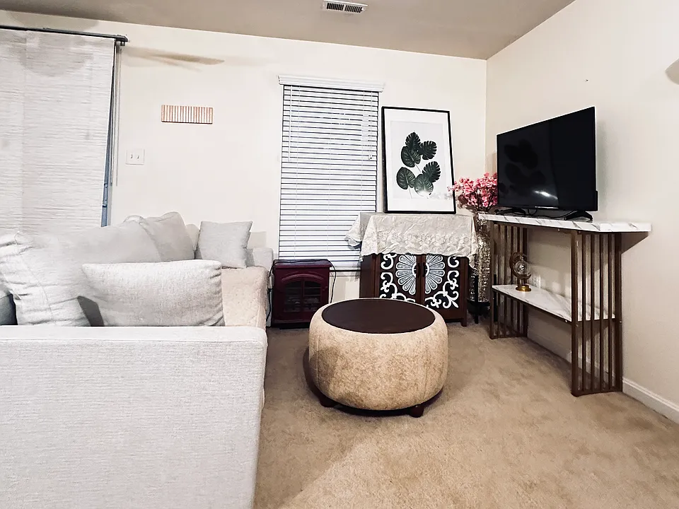 5153 McLauren Ln