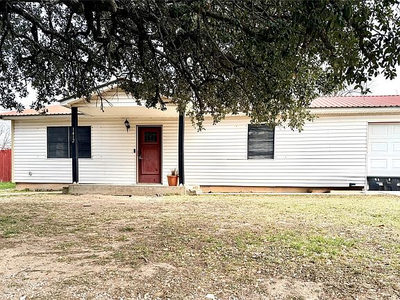 3rd image of 1412 Sunset Dr