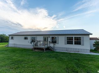 1140 N County Road 700, Warsaw, IL 62379