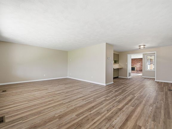 5th image of 5634 N Quail Ln