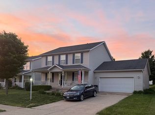 2123 W Gerald Dr, Peoria, IL 61615
