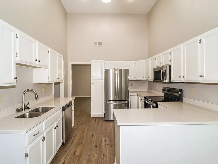 8586 Grandbury Pl — Photo 9