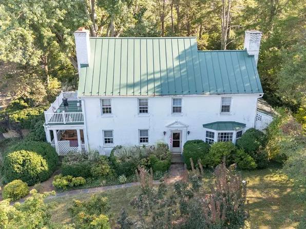 358 E Main St, Orange, VA 22960