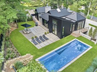 5 Holly Hill Rd, Amagansett, NY 11930