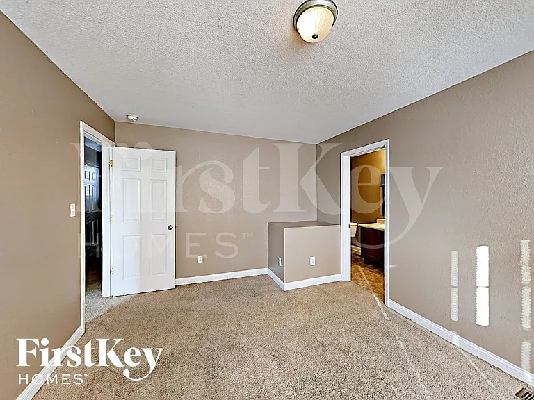 3944 Hornickel Dr — Photo 9