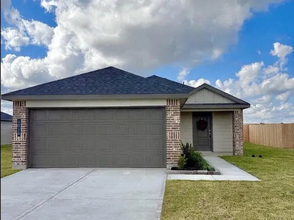 1017 Zander Ct, Alvin, TX 77511