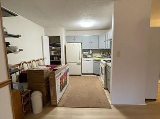 27 Gilpin Ct, Lawrence Township, NJ 08648